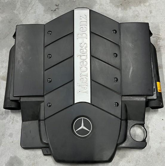 Mercedes-Benz E W211 2005 225 kW SEDAN 5.0B V8 02-06 Kryt Motor A1130101367