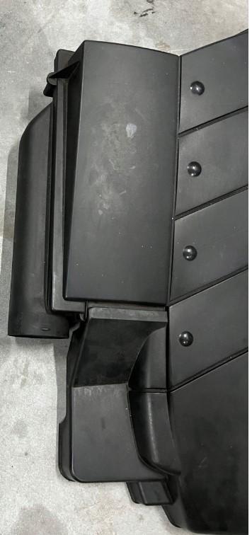 Mercedes-Benz E W211 2005 225 kW SEDAN 5.0B V8 02-06 Kryt Motor A1130101367