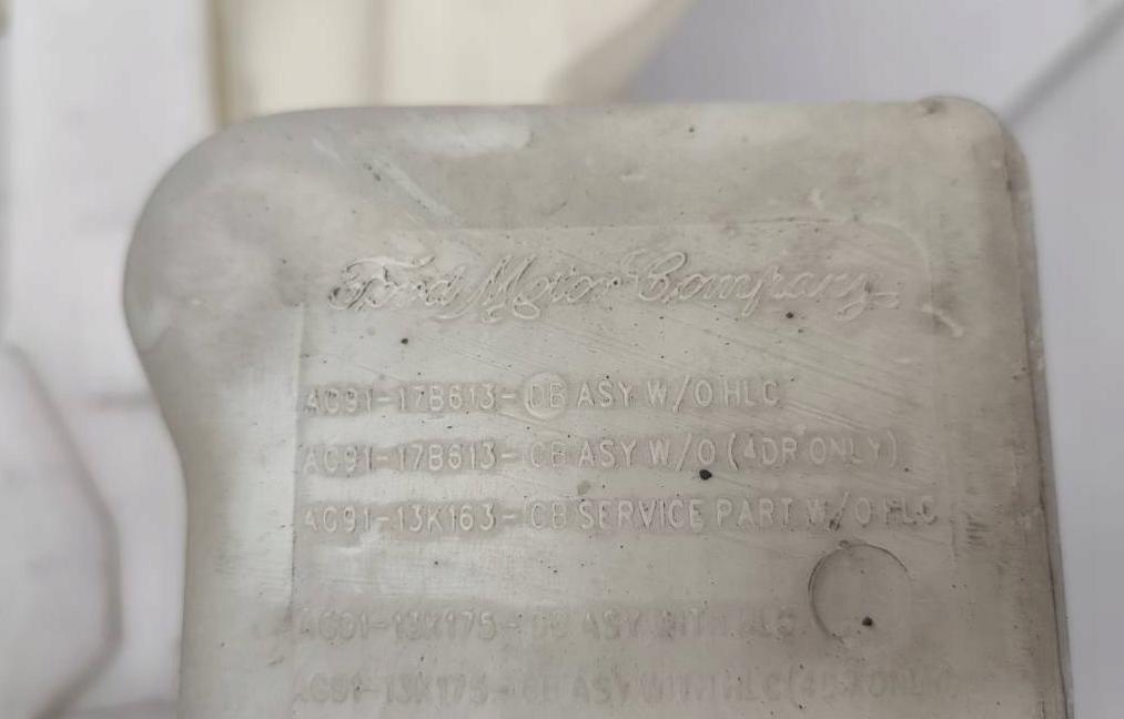 FORD MONDEO MK4 2011 nádržka ostrekovačov