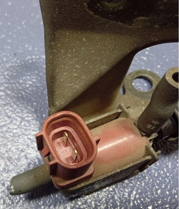 Toyota Rav4 II 2000-2005 2.0 D4D 116 HP manual 85 kW 1995 cm3 5- ventil podtlaku 25860-27010