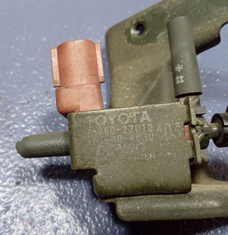 Toyota Rav4 II 2000-2005 2.0 D4D 116 HP manual 85 kW 1995 cm3 5- ventil podtlaku 25860-27010