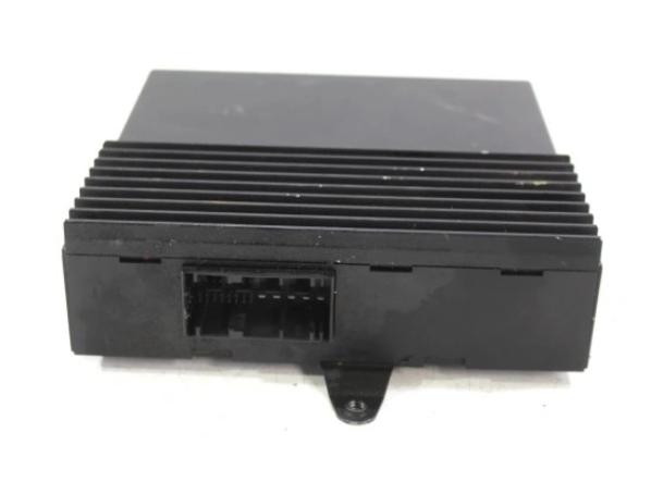 BMW X5 E53 Zosilňovač 8379376