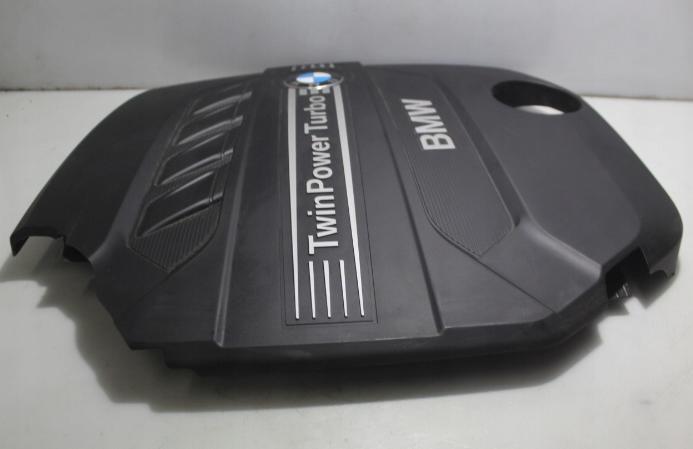 BMW 3 318D F30 kryt motora