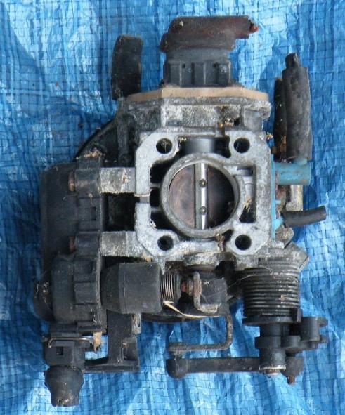 Peugeot 106 1.1 60 HP manual 44 kW Vstrekovač Karburátory 0438201531