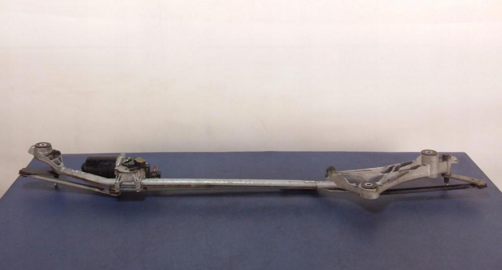 MERCEDES-BENZ  W245 2007 80kW W245  Mechanizmus stieračov predný 405.127 (Motorčeky stieračov predné) A1698202140