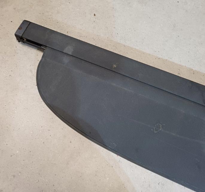 AUDI A6 C5 LIFT KOMBI roleta kufra 4B9863553F