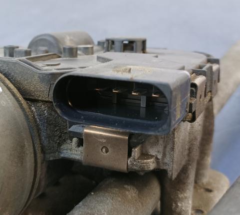 Audi A6 C6 2004-2011  Mechanizmus stieračov predný 4F1955119C