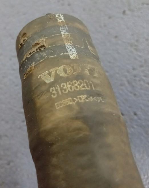 VOLVO V40 II 2015 88 kW II 1969 hadica 1 31368201