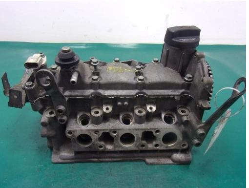 VOLKSWAGEN POLO 1.2 V6 Hlava valcov  03D103374F  ( poskodeny ventil - vackovy hriadel pridrety )