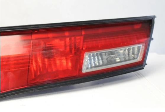 HONDA CIVIC VIII UFO Svetlo zadnej kapoty