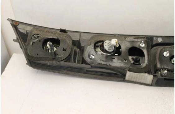 HONDA CIVIC VIII UFO Svetlo zadnej kapoty