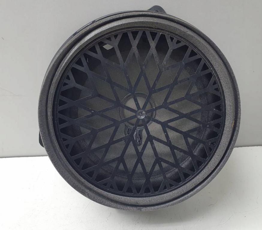 AUDI A4 B8 reproduktor