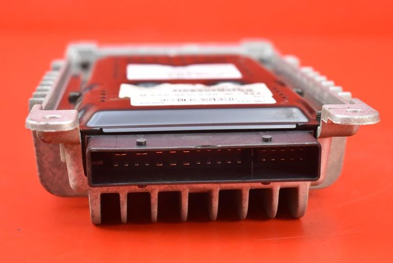 AUDI A4 B6 zosilnovac 8E5035223E