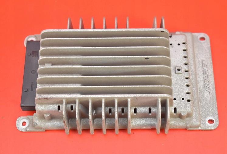 AUDI A4 B6 zosilnovac 8E5035223E