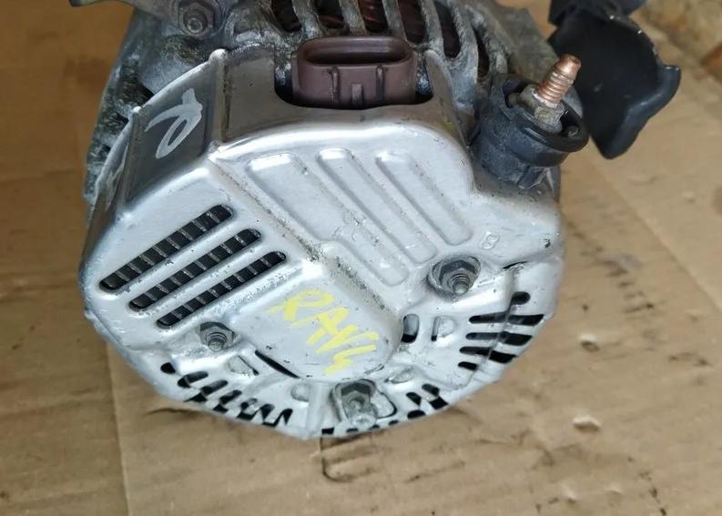Toyota RAV 4 2.0 Alternator 27060-28090