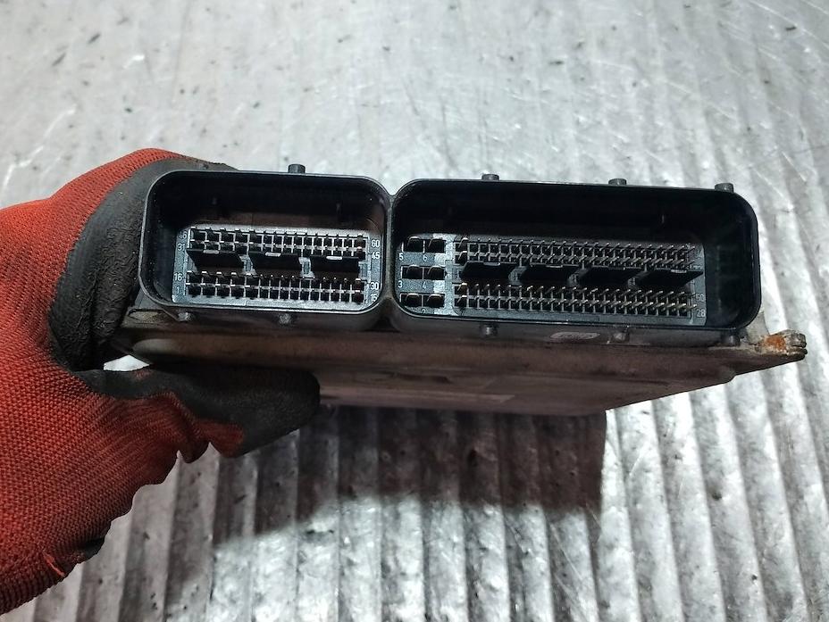 VW PASSAT B6 riadiaca jedotka motora 03G906018FG