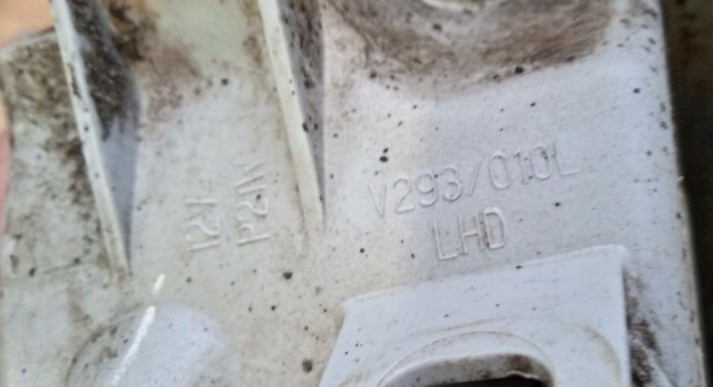 TOYOTA YARIS III 2011-2014 zadná ľavá hmlovka
