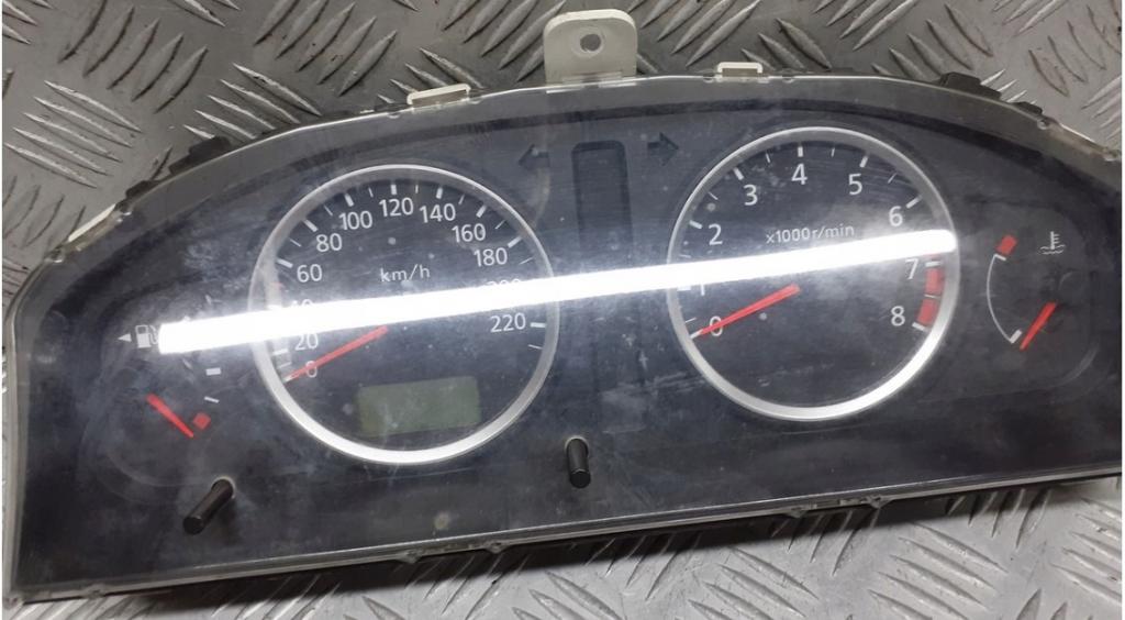 Nissan Almera N16 2000-2006 1.5 16V - 98 HP manual 72 kW 1497 cm3 Prístrojovka MEC32-211 BN913 28590C9965