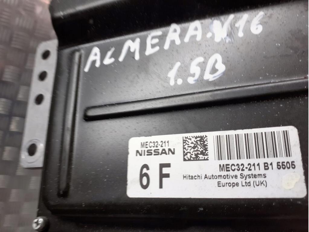 Nissan Almera N16 2000-2006 1.5 16V - 98 HP manual 72 kW 1497 cm3 Prístrojovka MEC32-211 BN913 28590C9965