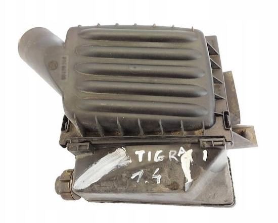 Opel Tigra 1995 66 kw 1.4B 90KM 94-00 1400 Obal filtra vzduchu 90470240 