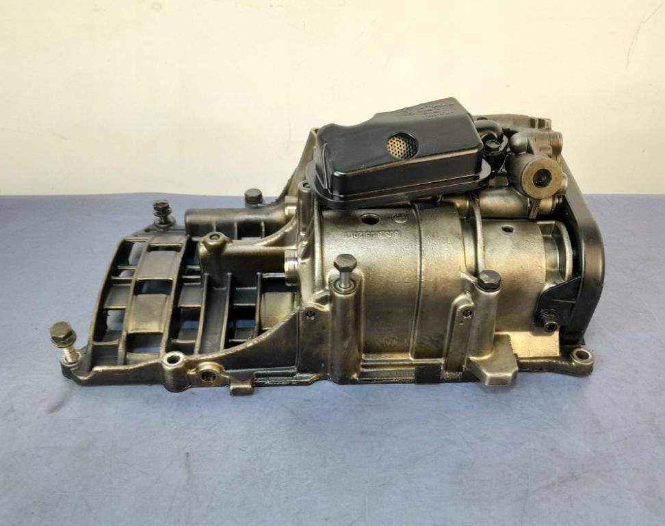 BMW 3 E90 E91 2.0D 163 KM pumpa oleju 7793754