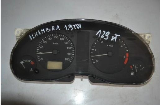 SEAT ALHAMBRA 1.9 TDI   Prístrojovka  95VW10849DC/7M0919862K (Prístrojové dosky, displeje)