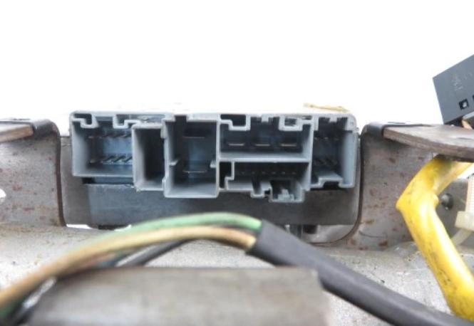 FIAT PUNTO II Tyč riadenia volantu posilovač 12235899 26101075 26101076