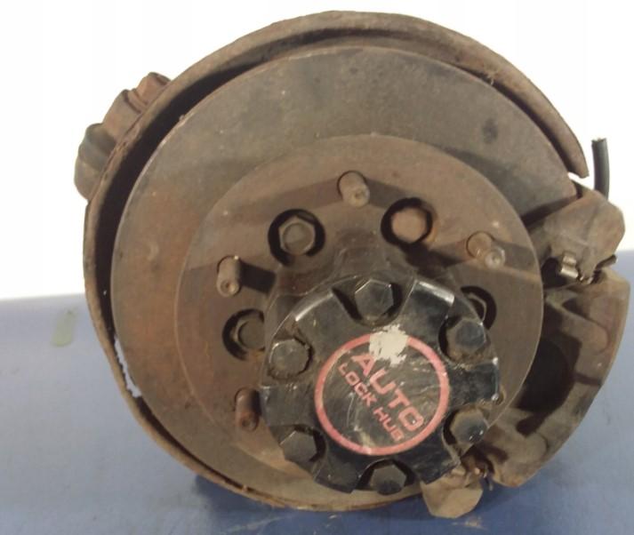 Isuzu Trooper 2.6 116 HP 85 kW 2600 cm3 náboj pravá