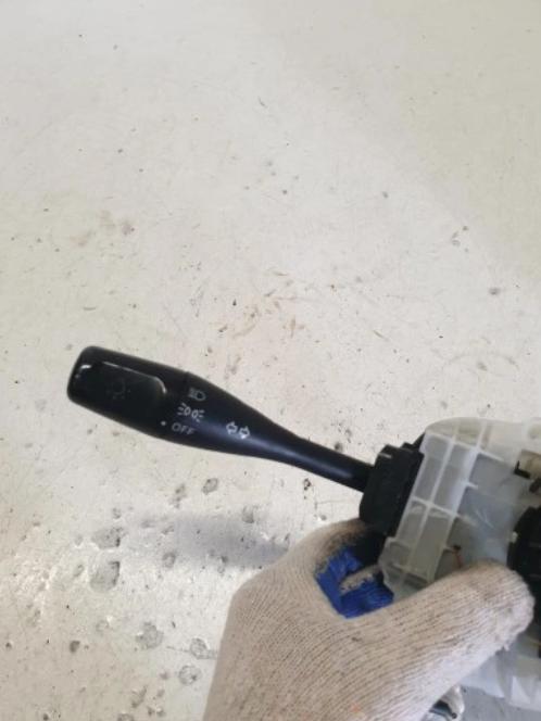 MITSUBISHI GRANDIS Prepínač združený 8600A105