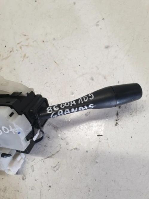 MITSUBISHI GRANDIS Prepínač združený 8600A105