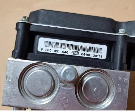 OPEL CORSA D   pumpa abs 0265951440 0265251190