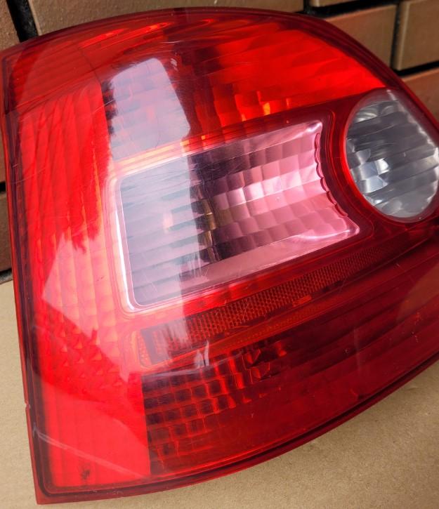 Honda Civic VII 2000-2006 1.7 ctdi: 101 HP manual 74 kW 1686 cm3 5- svetlo / reflektor zadné ľavé