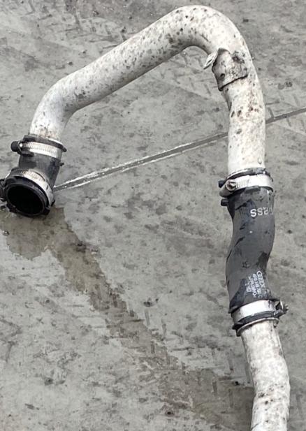 Audi A6 C6 rura turba 4f0145980