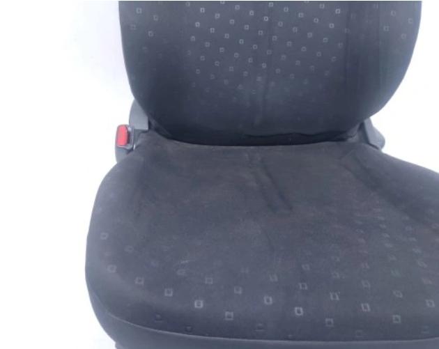 TOYOTA YARIS II 1 P9 (2005-2009) EUROPA Sedadlo predné ľavé (vodič)