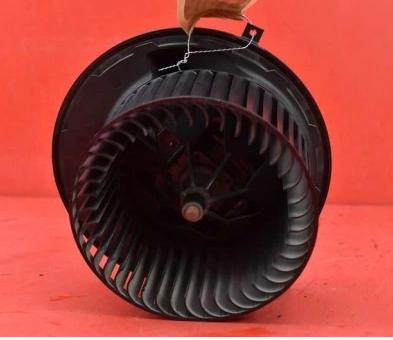 MERCEDES B W245 ventylator kurenia  A1698200642 