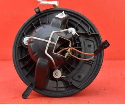 MERCEDES B W245 ventylator kurenia A1698200642