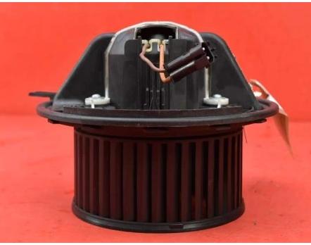 MERCEDES B W245 ventylator kurenia A1698200642