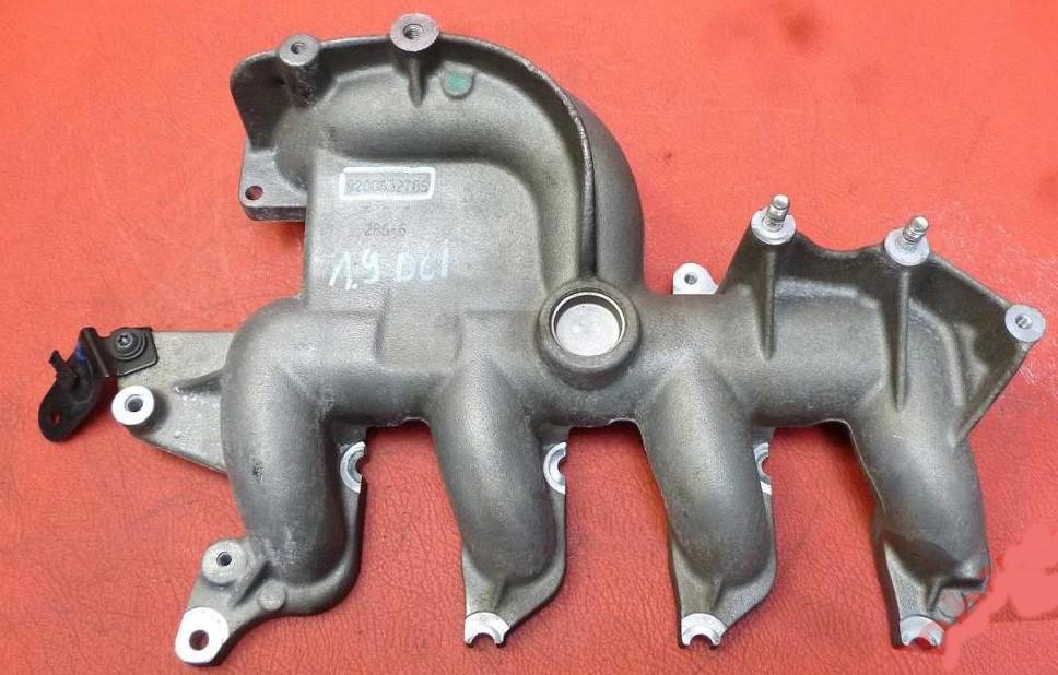 Megane Laguna 1.9 dci Sacie potrubie 8200632785