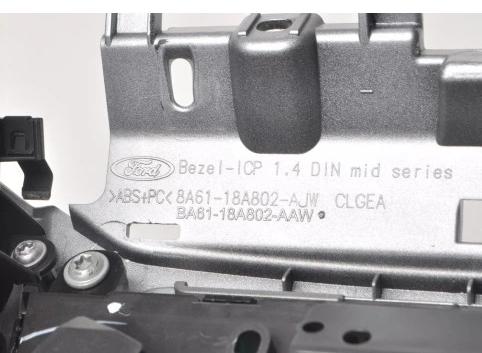 FORD FIESTA MK7   Panel radia 8A6T-18K811-AD