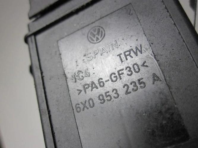 VW LUPO 99R Prepínač výstražných svetiel 6X0953235A