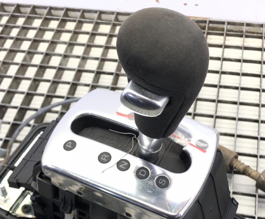 AUDI A8 D3 3.0TDI  171 kW Páka stupeň,rýchlosť  (Rýchlostné páky / kulisy) 4E0864439C