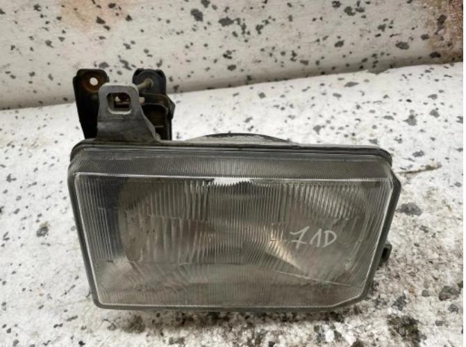 NISSAN TERRANO I Svetlo predné pravé