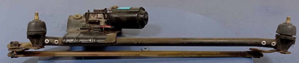 Dacia Logan 1.4 8V 75 HP 55 kW 1400 cm3 Mechanizmus stieračov