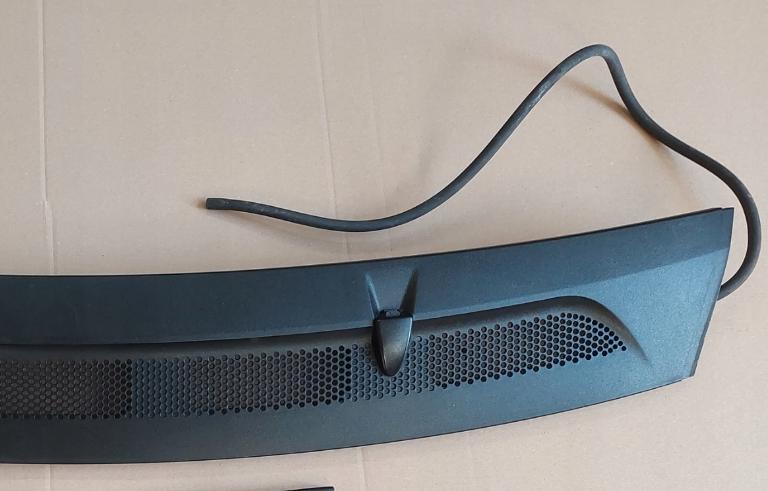 Mercedes   W245 torpedo A1698360018  05-11