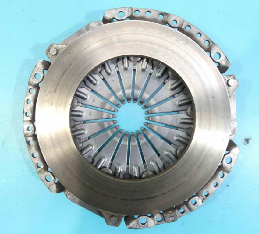 VOLVO V50 S40 II C30 2.0D 100KW/136HP  spojkova sada GGV-30 000039, 2294000111, 1878005341