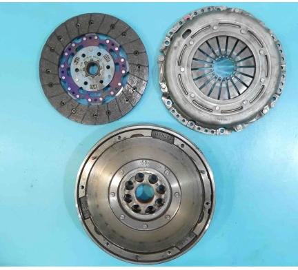 VOLVO V50 S40 II C30 2.0D 100KW/136HP  spojkova sada GGV-30 000039, 2294000111, 1878005341