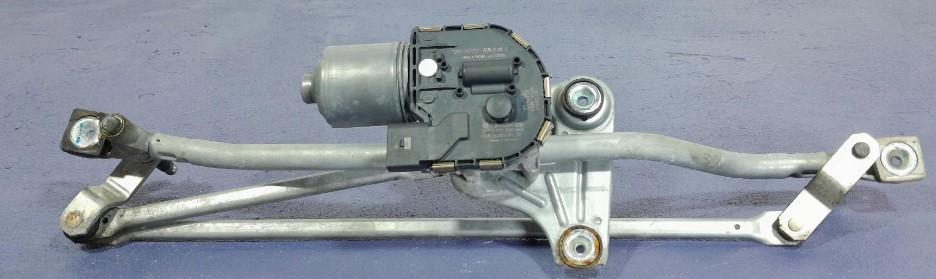 Volvo XC60 I 2008-2017 2.4d 205hp automatic 151 kW 2400 cm3 Motorček stieračov predné 1397220668