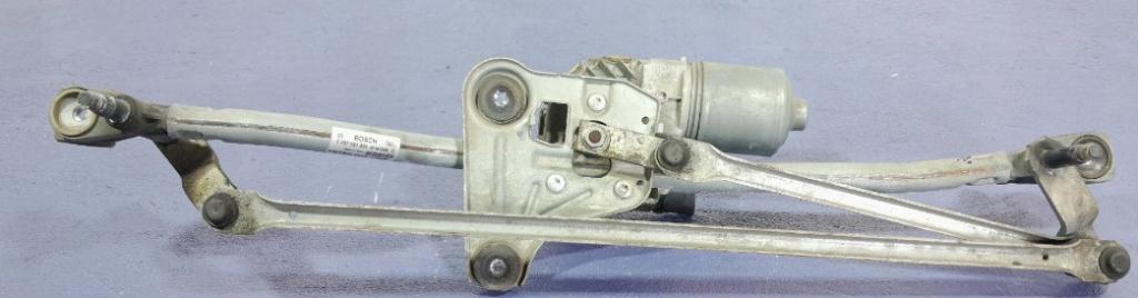 Volvo XC60 I 2008-2017 2.4d 205hp automatic 151 kW 2400 cm3 Motorček stieračov predné 1397220668