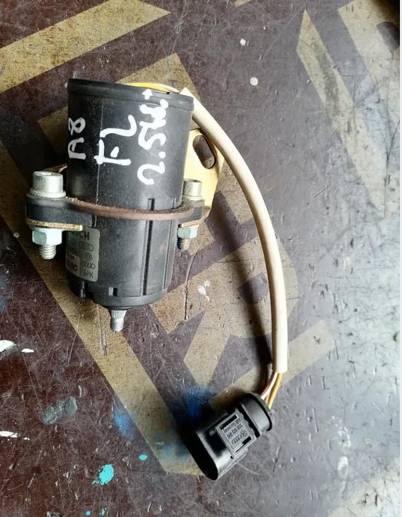 Audi A8 D2 TDI Potenciometer plynového pedálu 028907475BC