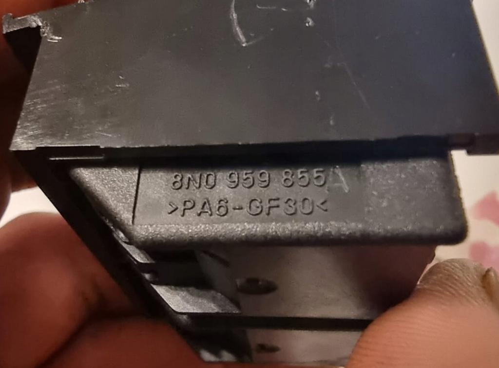 Audi TT prepínač okna 8N0959855A